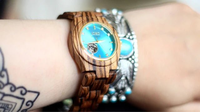 A quel poignet porter sa montre en bois?
